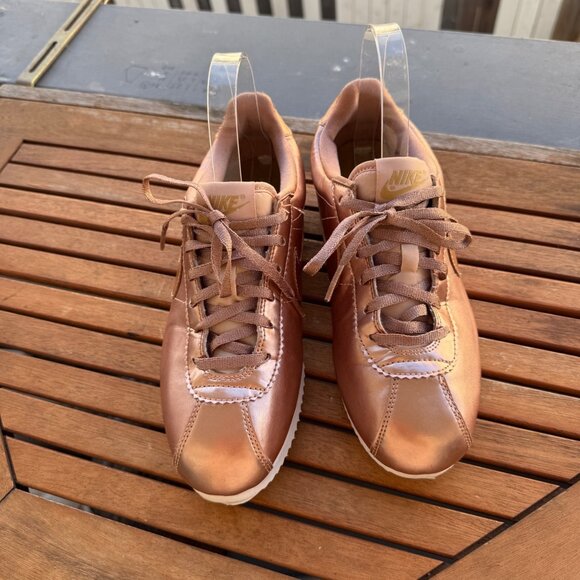 Nike Cortez Basic Shoes Metallic Bronze Size 6Y - Picture 3 of 8